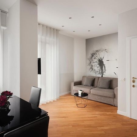 Deluxe Central Apartment Бергамо Экстерьер фото